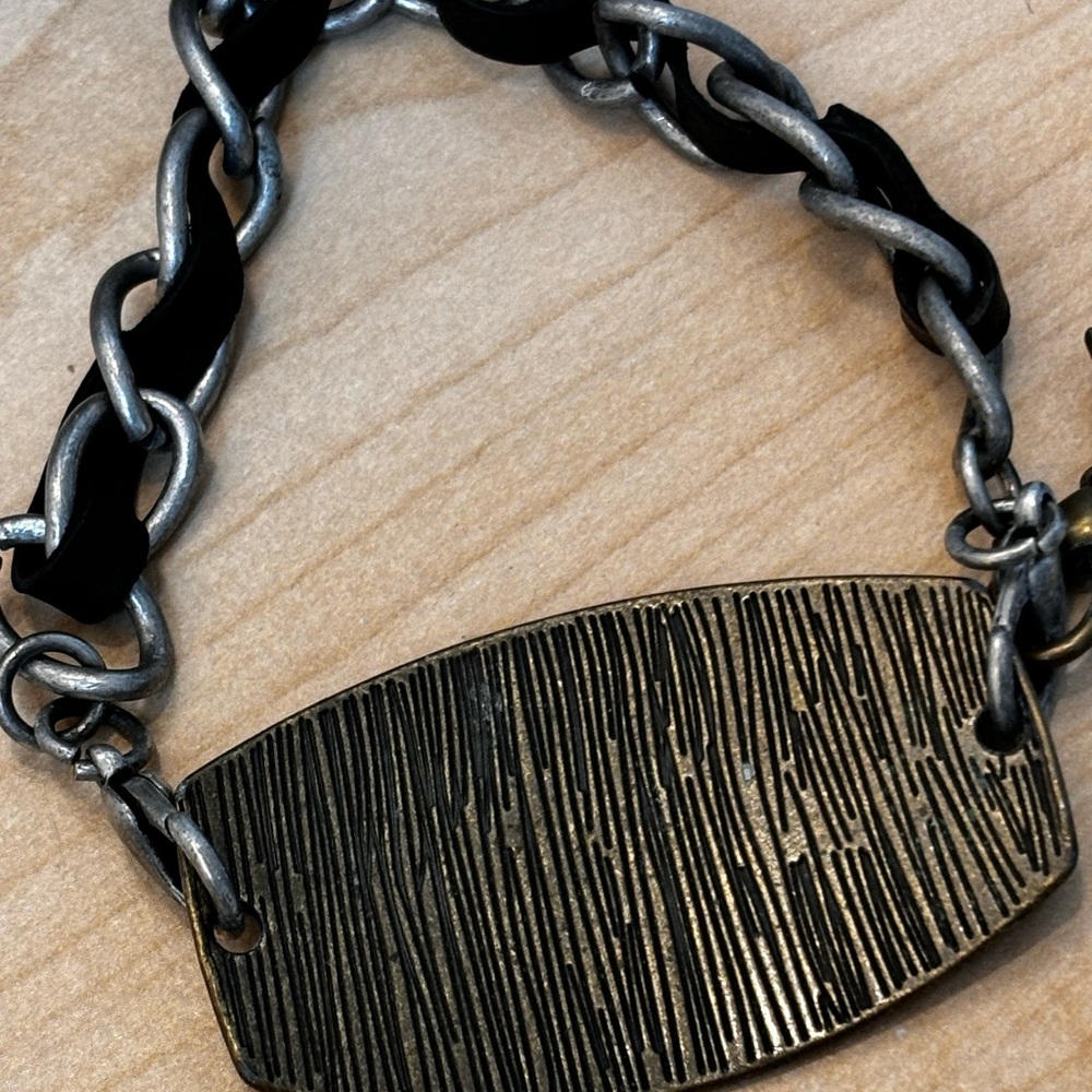 Bracelet “The only way to have a friend is to be one” / fits size 7 1/2 … - Picture 3 of 7